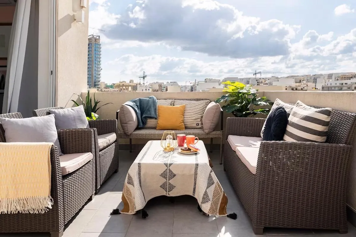 Apartment Bright Spacious Getaway Close To The Sea Gzira