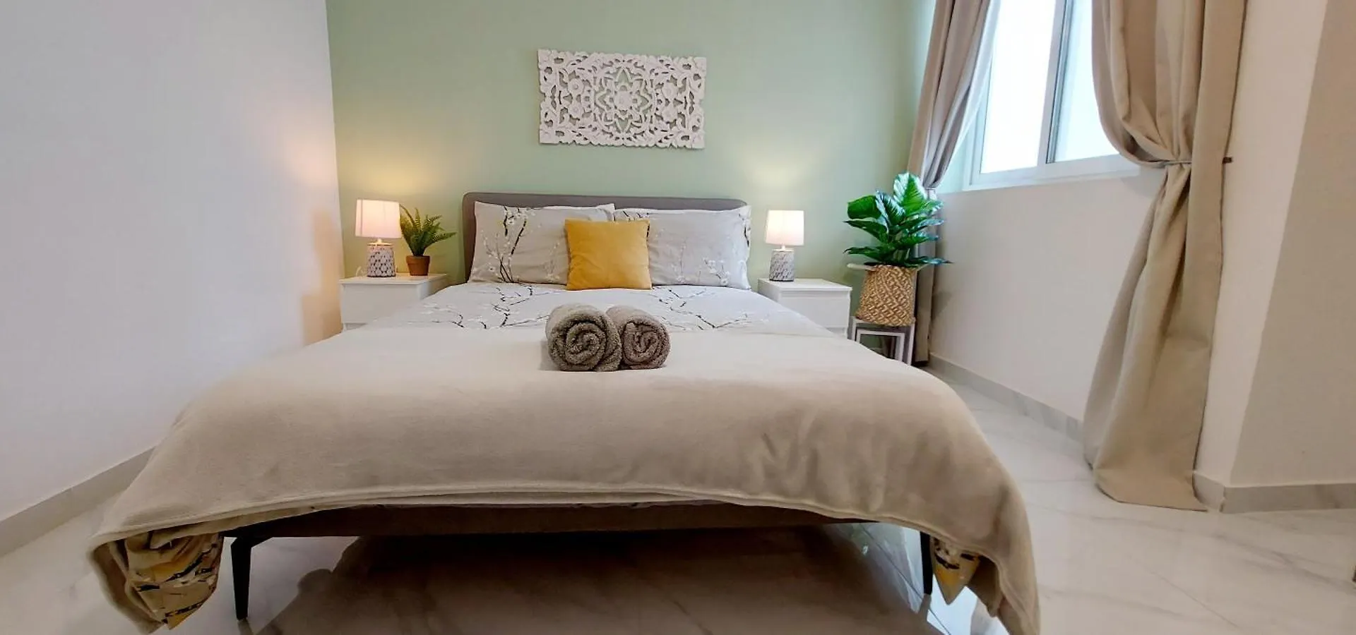 Bright Spacious Getaway Close To The Sea Gzira