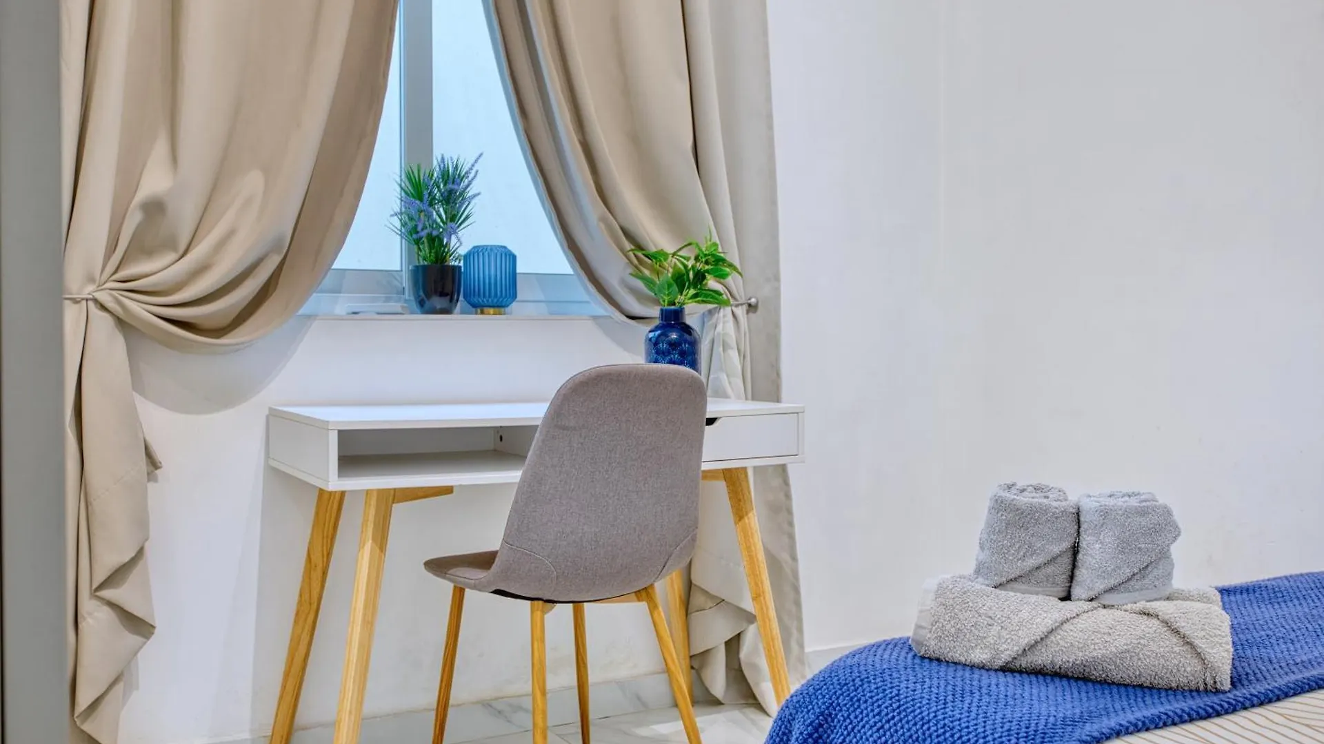 Apartment Bright Spacious Getaway Close To The Sea Gzira