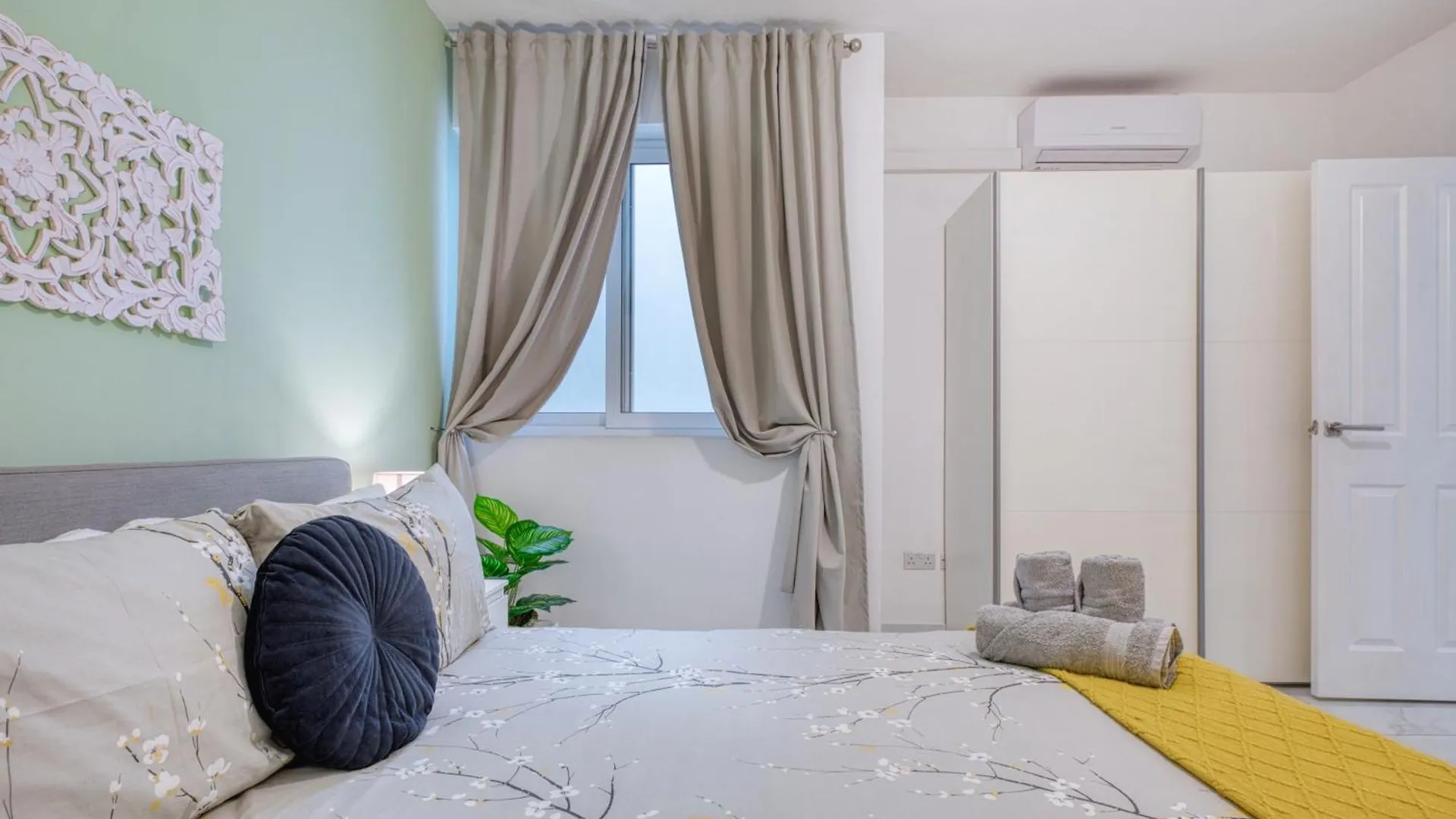 Apartment Bright Spacious Getaway Close To The Sea Gzira Malta