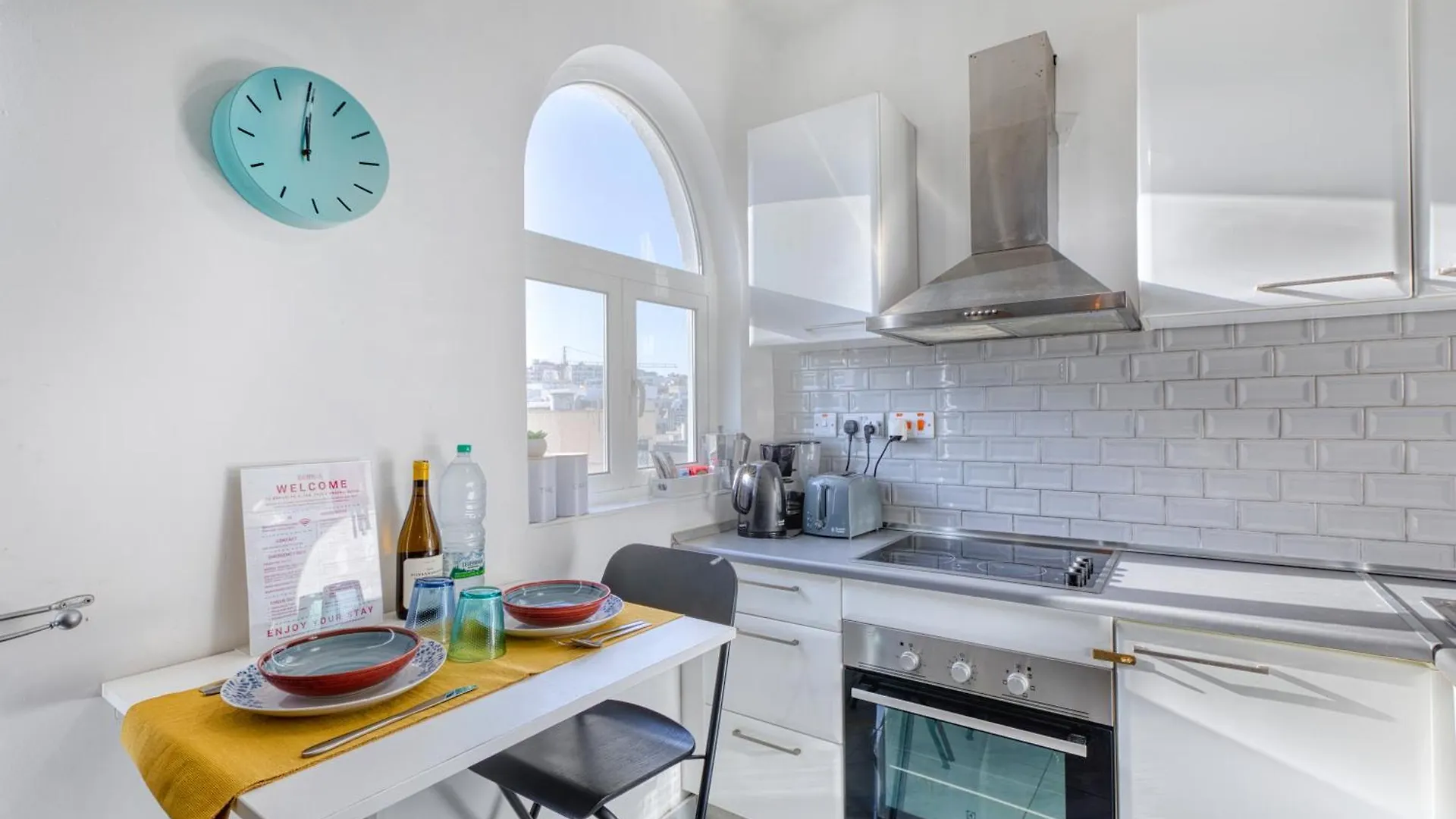 Apartment Bright Spacious Getaway Close To The Sea Gzira